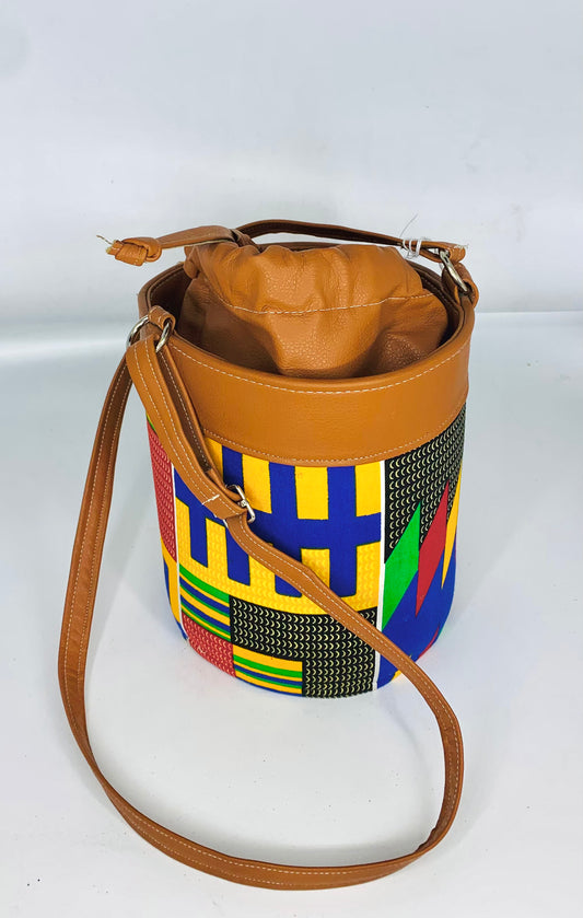 Bucket bag